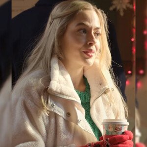 Sarah Dugdale White Teddy Jacket Virgin River S05